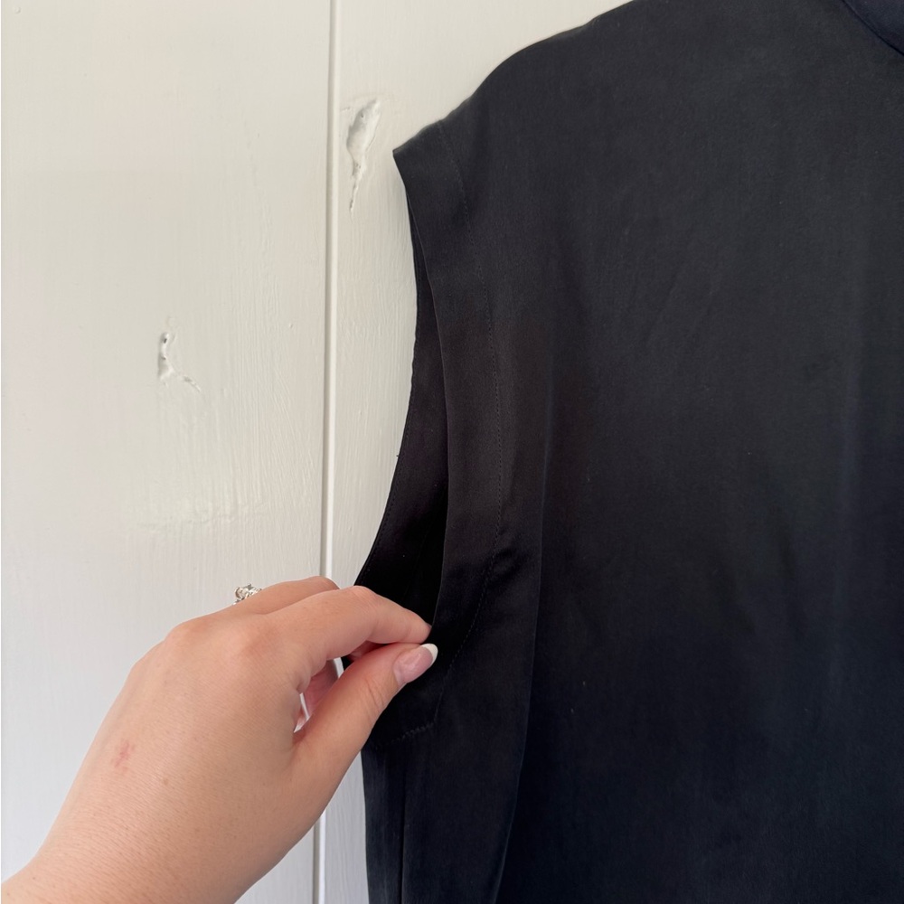 Everlane Clean Silk Charmeuse Tie Blouse - Picture 2 of 8